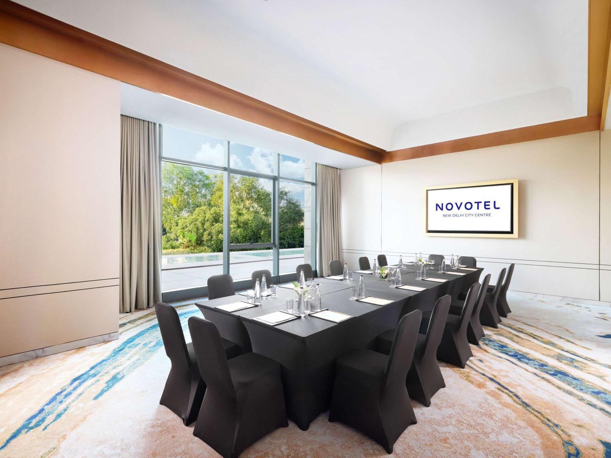 Novotel New Delhi City Centre Esterno foto