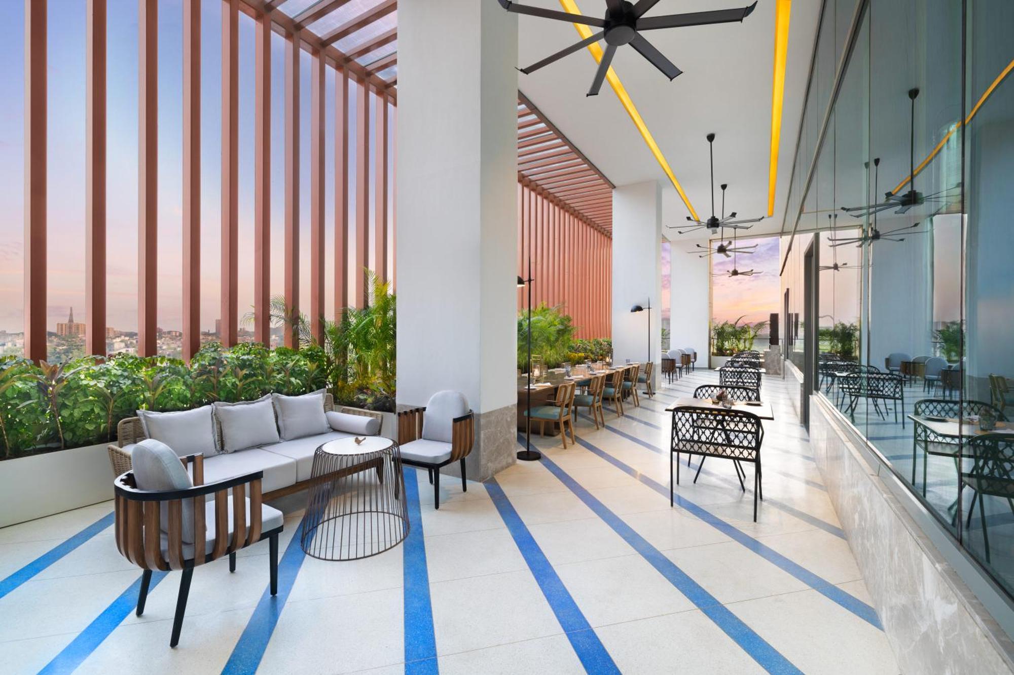 Novotel New Delhi City Centre Esterno foto