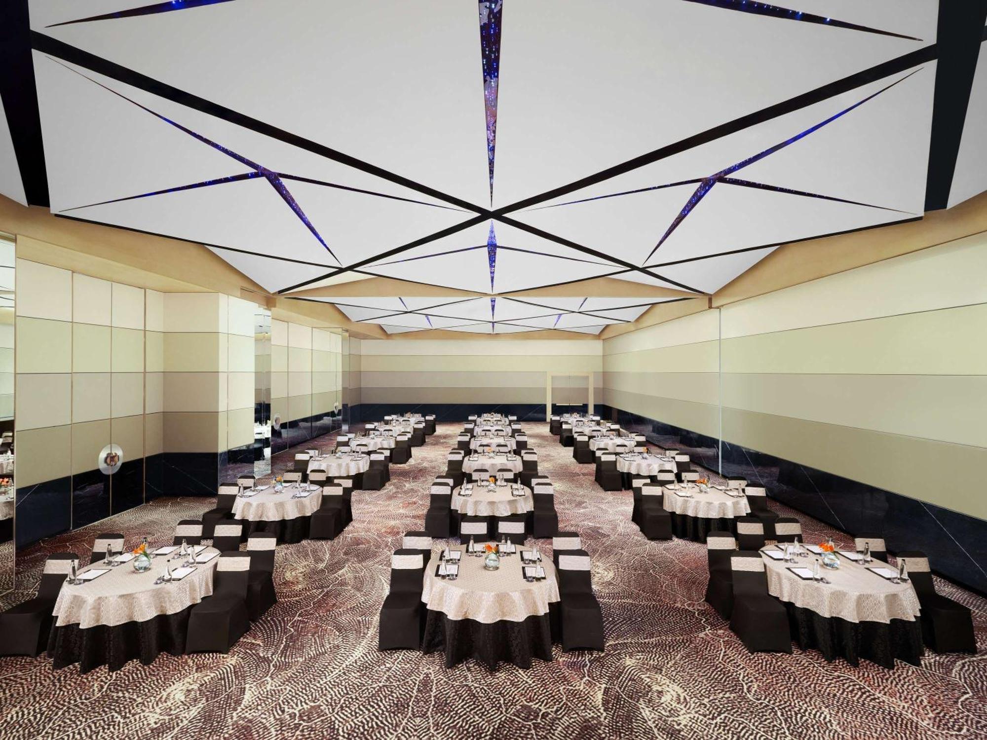 Novotel New Delhi City Centre Esterno foto
